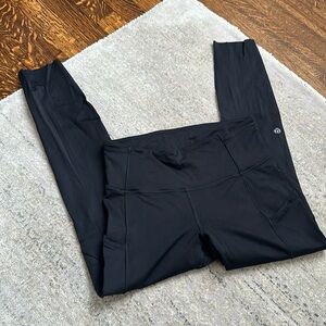 Lululemon size 6 legging